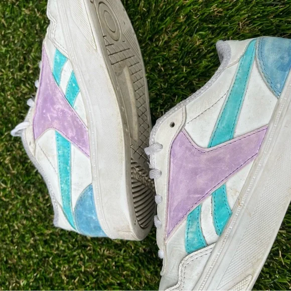 Reebok Court Advance Sneakers • Size 6 1/2 - Picture 3 of 7